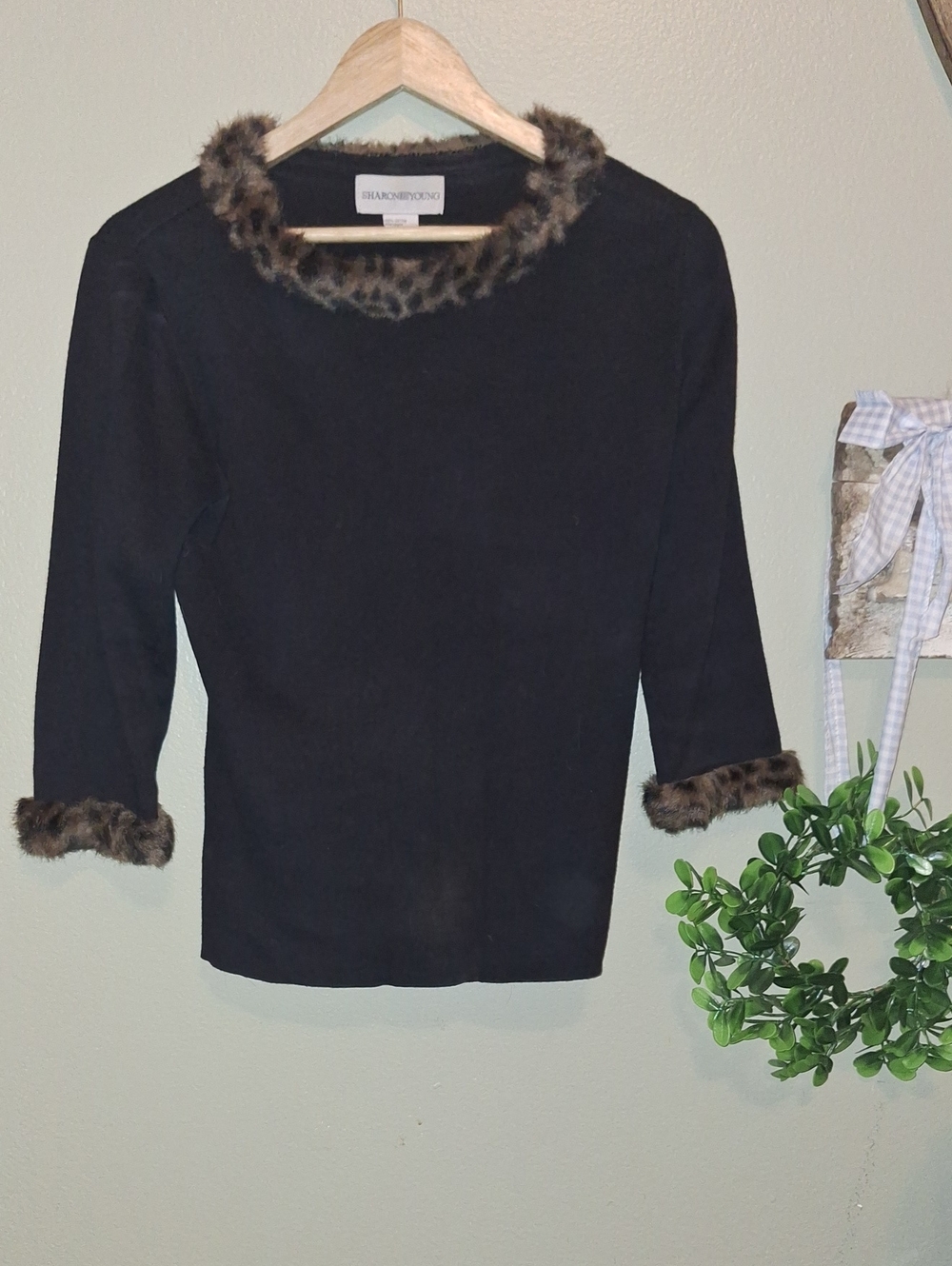 Sharon Youngs Black Faux Fur Trim Long Sleeve Top